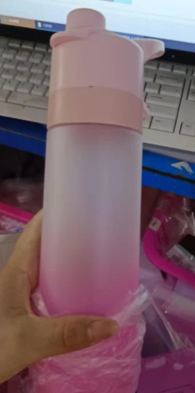 Sprüh- und Trinkflasche ideal für Outdoor-Sport und Fitness
